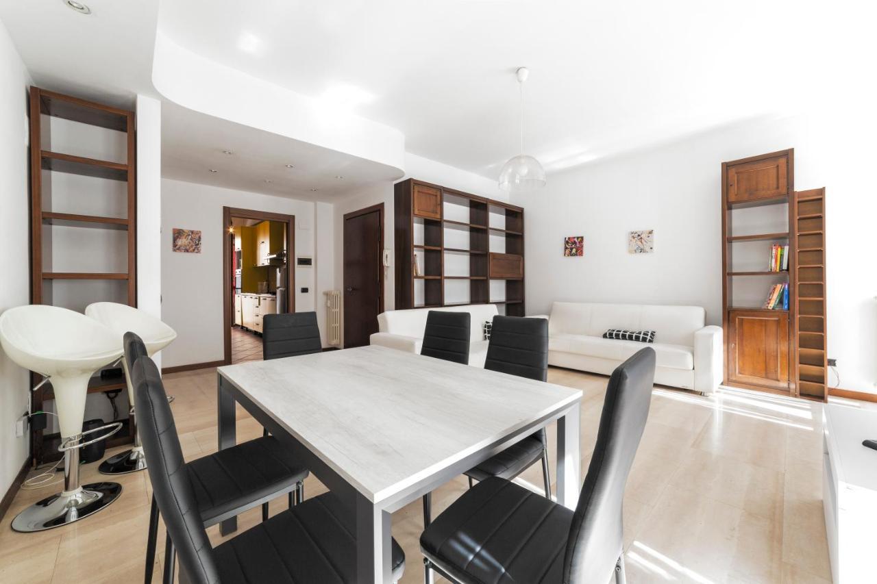 Cenisio M5 Lovely Apartment - With Balcony! Μιλάνο Εξωτερικό φωτογραφία